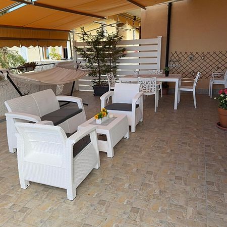 Vista Stromboli Aparthotel Paola Exterior photo